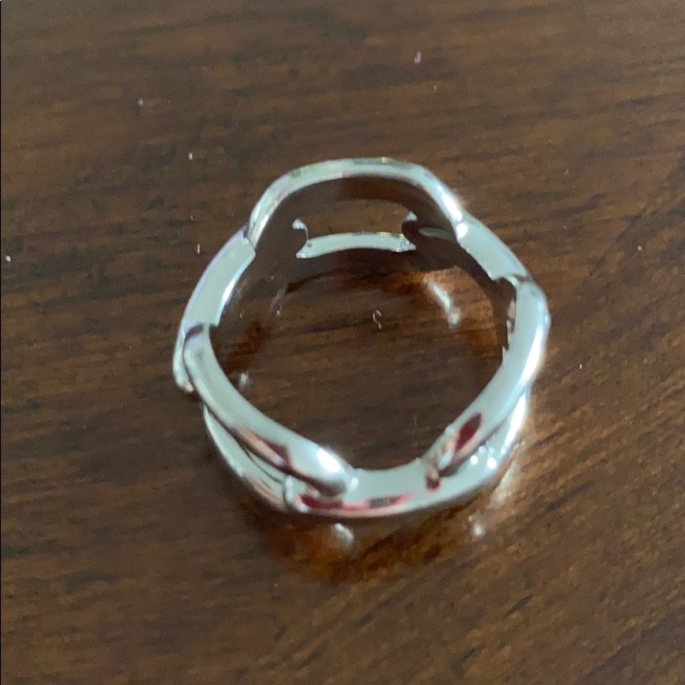Chain link ring. Size 8 - Picture 4 of 5